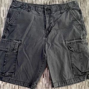 Men’s cargo shorts